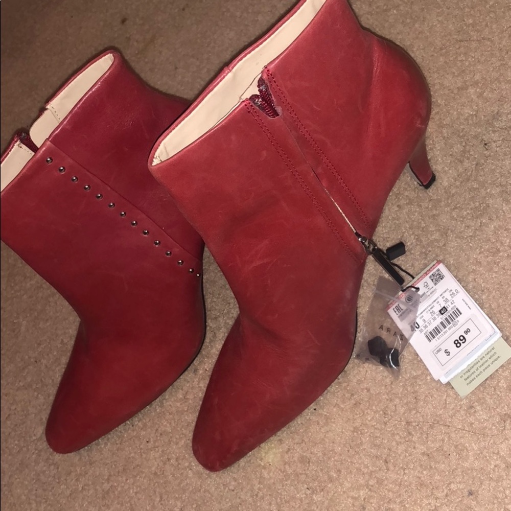 NWT red Zara Boots